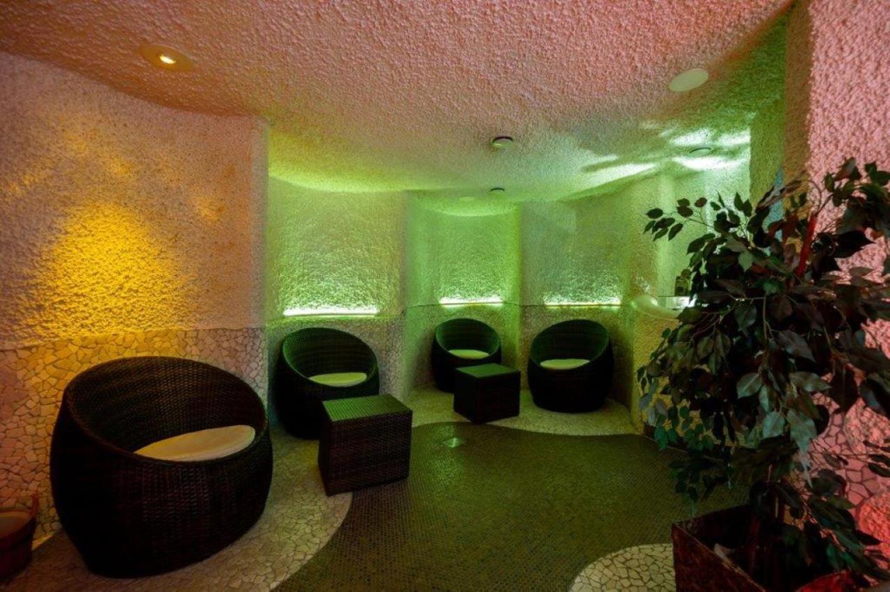 Kronenhotel 4*