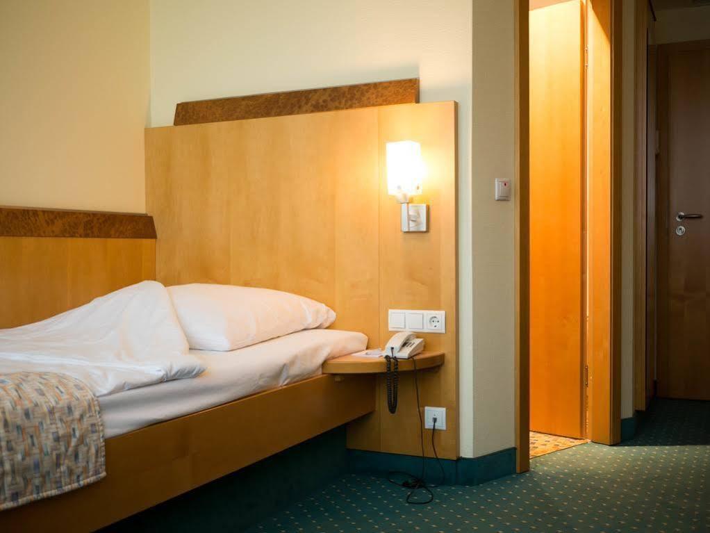 Kronenhotel Hotel
